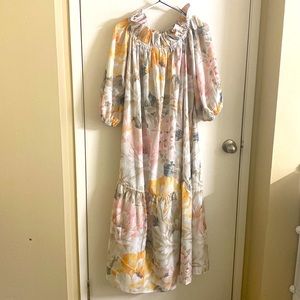 Beautiful dress, perfect for fall!